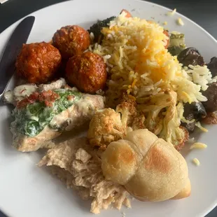 Lunch Buffet... love the meatballs