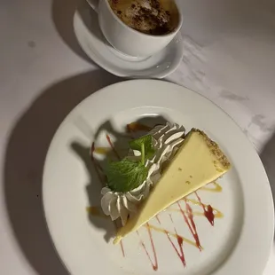 Key lime pie with cappuccino