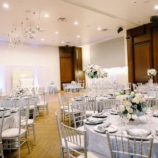 Draping: OC Events 
Photographer: @spottedstills