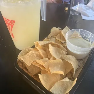 QUESO DIP
