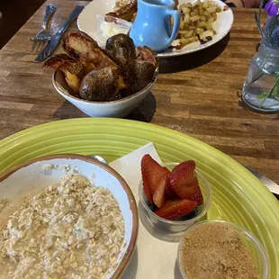 Oatmeal and Berries, Crispy Spuds, French Toast