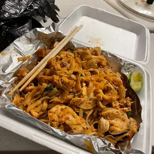 Chicken Pad Thai