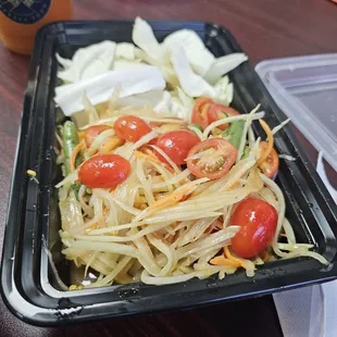 Medium level spicy papaya salsa