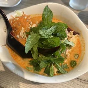 Kao Poon Noodle Soup