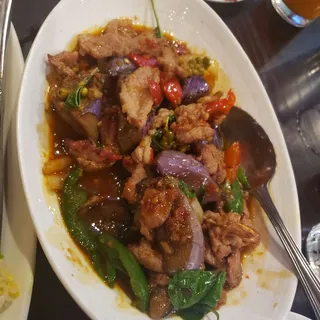 Pad Ped Moo Pah (Spicy Pork Red Curry Paste)