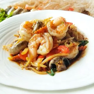 Goong Pad Prig (Garlic Shrimp Stir Fry)