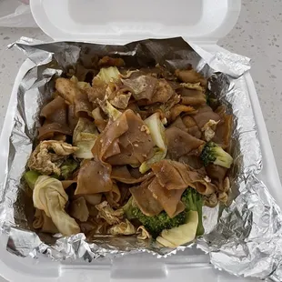 Drunken Noodle Chicken