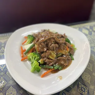 Garlic and pepper beef
