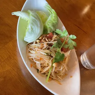 Som Tum Salad (Papaya Salad)