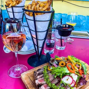 Rosé + The Steakboard! (instagram: @diningwithkels)