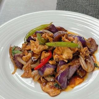 Stir Fried Basil Eggplant