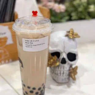 Oolong Milk Tea with boba