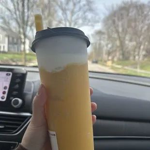 Cheese foam mango