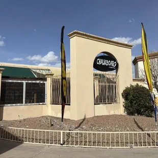 Front/Entrance