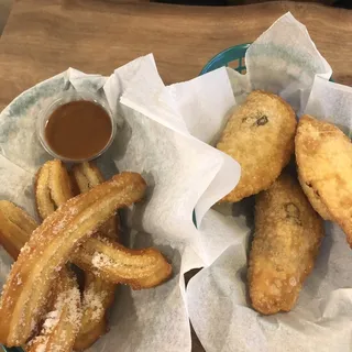 #9. Tres Quesos Empanada