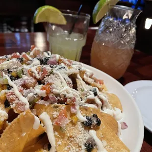 Drunken Nachos and drinks