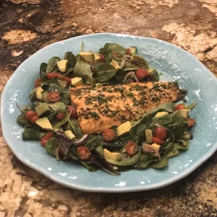 Baked salmon with avocado salad