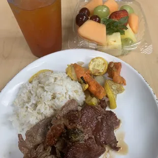 Rice with meat and fruits