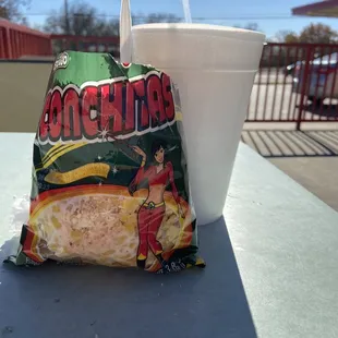 Conchinadas &amp; agua de horchata