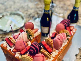 Queen's Sweet Treats