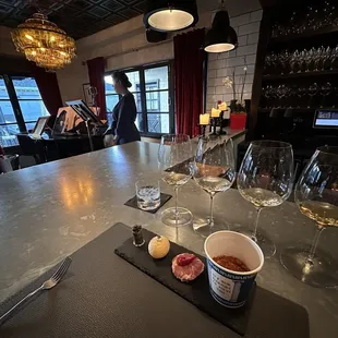 Live music with the reisling flight AND bites for $40