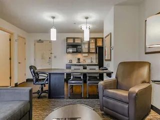 Sonesta Simply Suites Wichita Airport