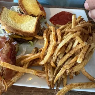 Smash burger with all the fixings!!! Delicious