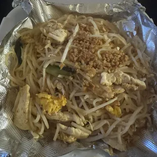 11. Pad Thai Noodle  With chicken no tofu
