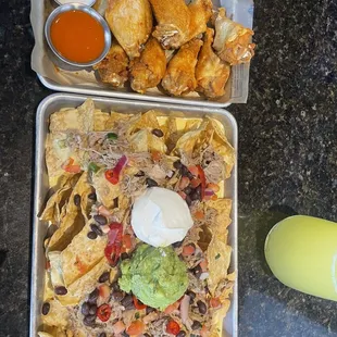 Pulled pork nachos Dry rub wings