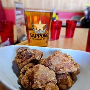 chicken wings and fried chicken, food