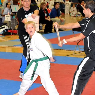 BOARD BREAKING COMPETITION