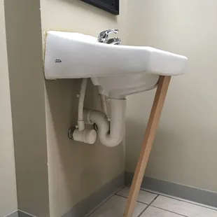 Pretty sure that's not up to code guys