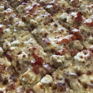 Garlic Chicken Pizza