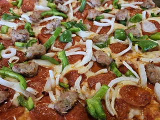 Cardo's Pizza & Tavern