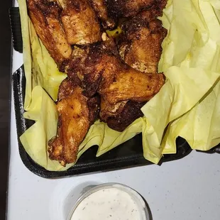 bbq chicken, fried chicken, bbq wings, chicken wings, chicken wings and fried chicken, chicken, fried chicken wings, poultry, food