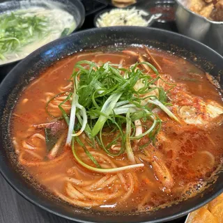 Spicy Seafood Noodles