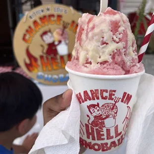 Strawberries n&apos; Cream