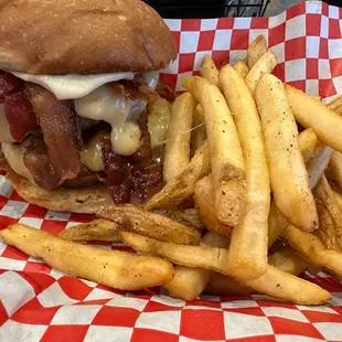 Big Red Machine with ghost pepper cheese- highly recommended!