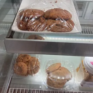 Flourless soft peanut butter cookies