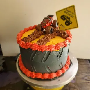 a monster truck cake