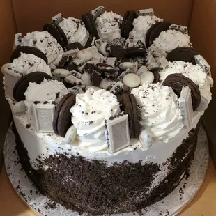 Cookies and Cream Dream Cake