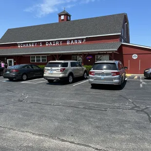 Chaney&apos;s Dairy Barn