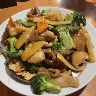 Combination Chow Fun