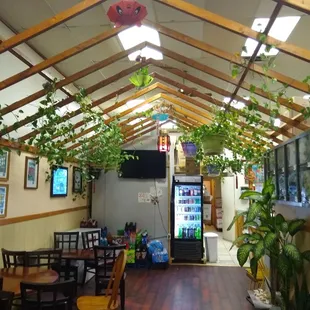 Nice little spot for quick Americanized Chinese eats.