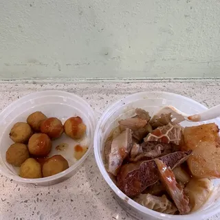 A4. Beef Tripe, Spleen, and Radish Rice Noodles