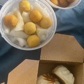 B15. Mushroom & Chives Fried Buns