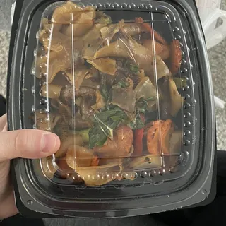 N2. Drunken Noodle