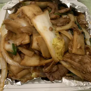 Beef chow fun