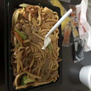 Beef lo-mein