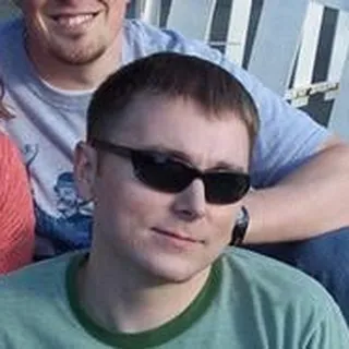 Chris R.